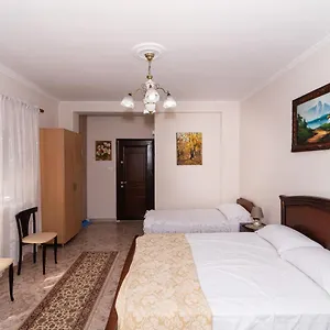 erlas-apartment.hotels-in-tirana.com/